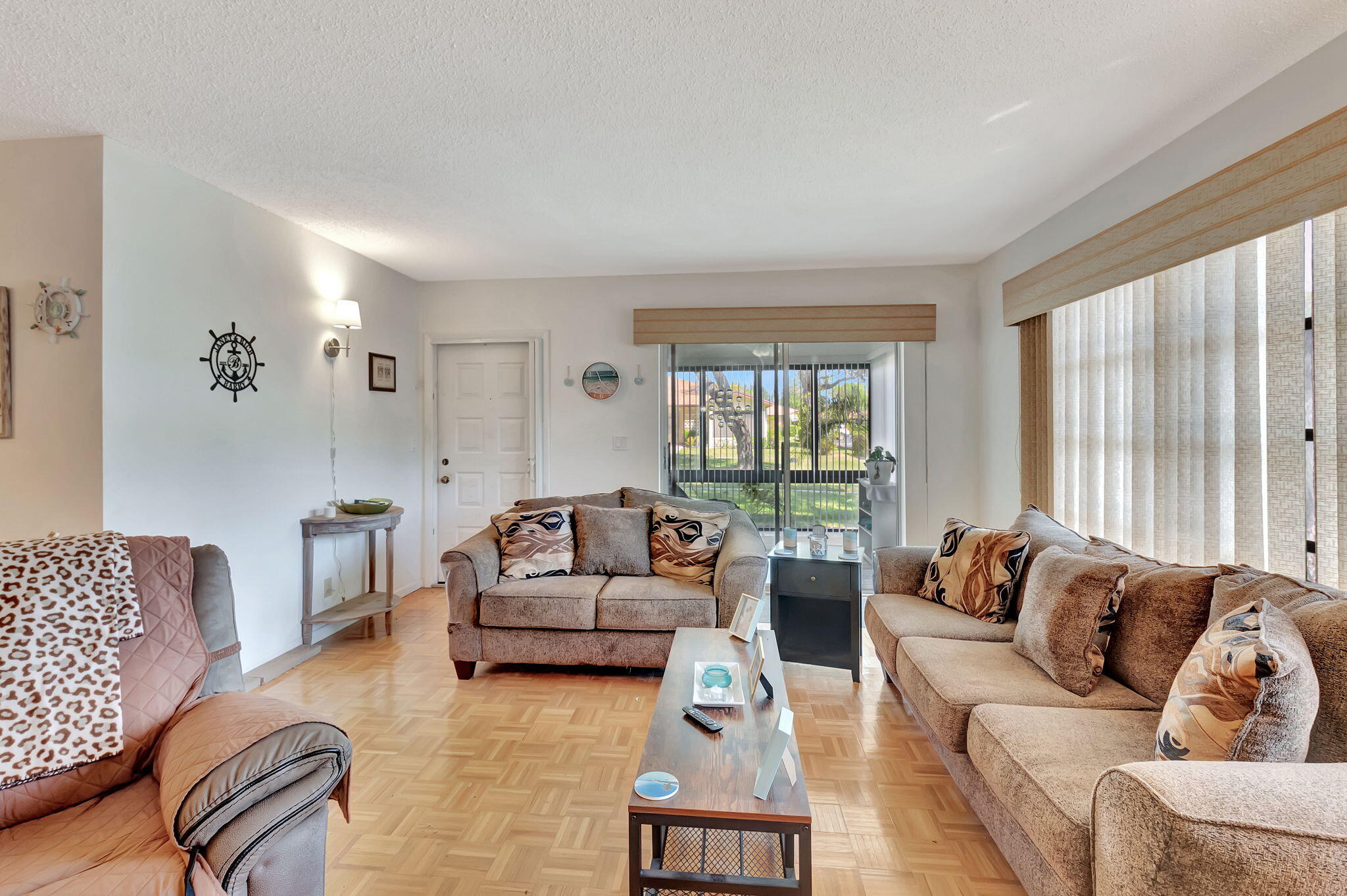 HIGH POINT OF DELRAY WEST CONDO SEC 3 - Residential