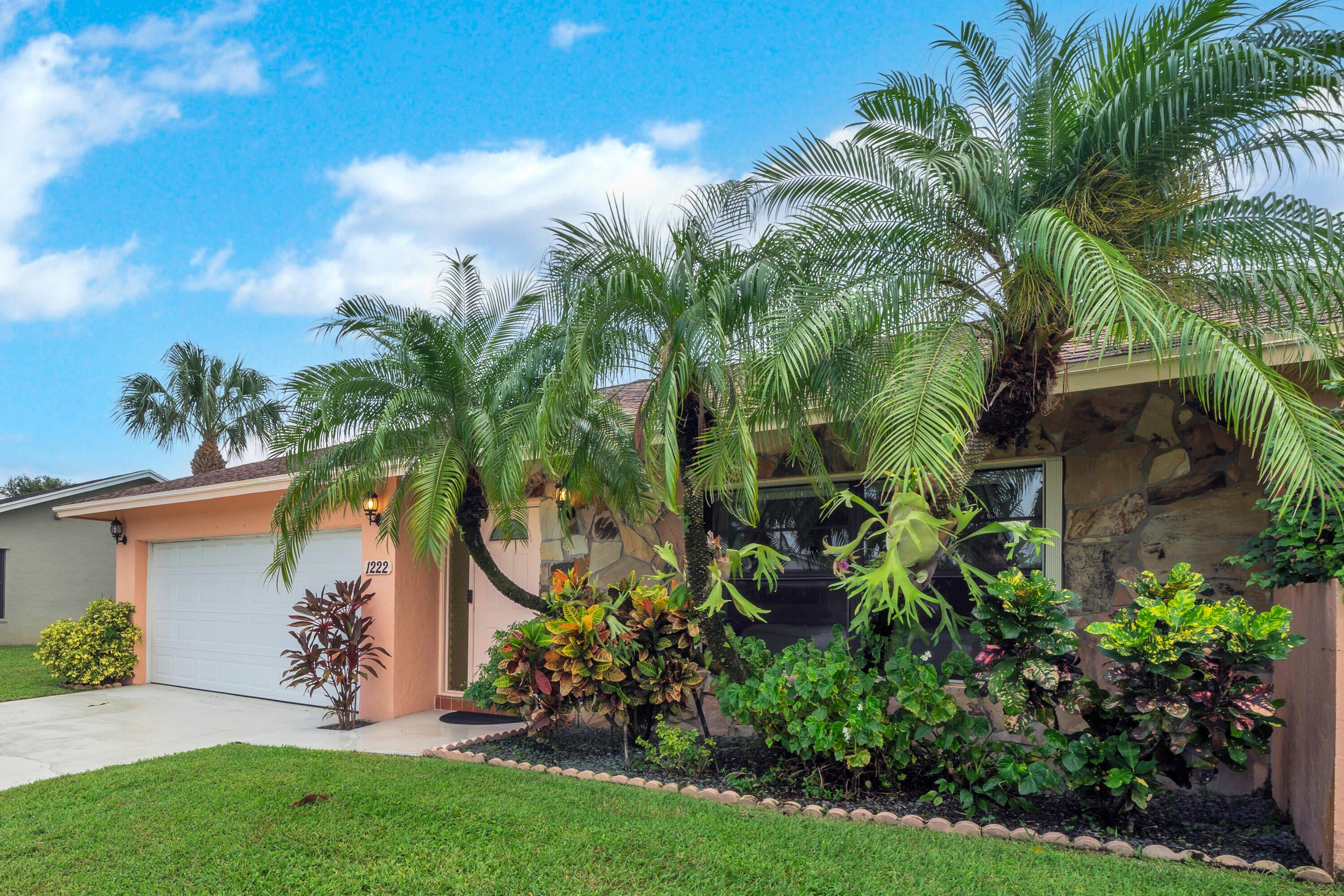 1222 Essex Drive