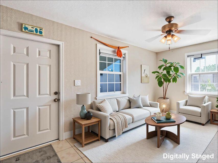 570 W 3rd Street