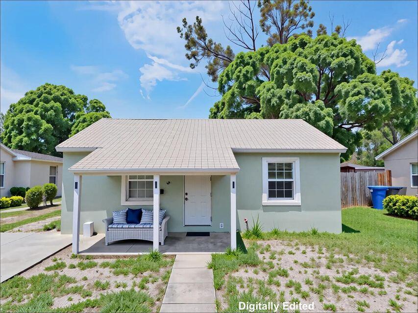 570 W 3rd Street