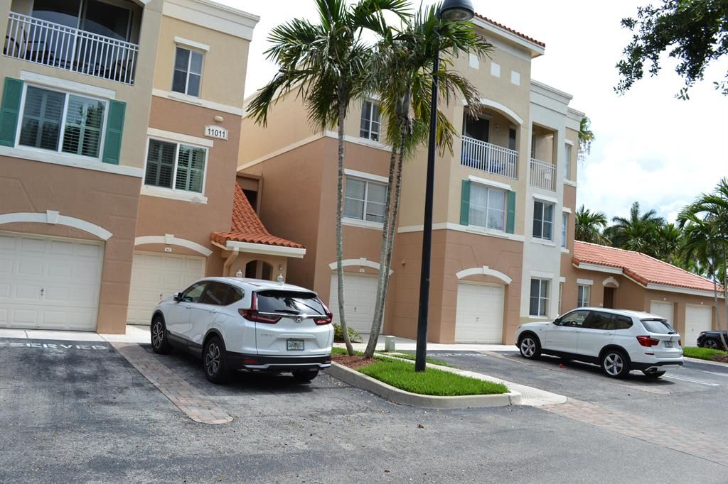 Photo of 11011 Legacy Lane Ln #104, Palm Beach Gardens, FL 33410 (MLS # R10726994)