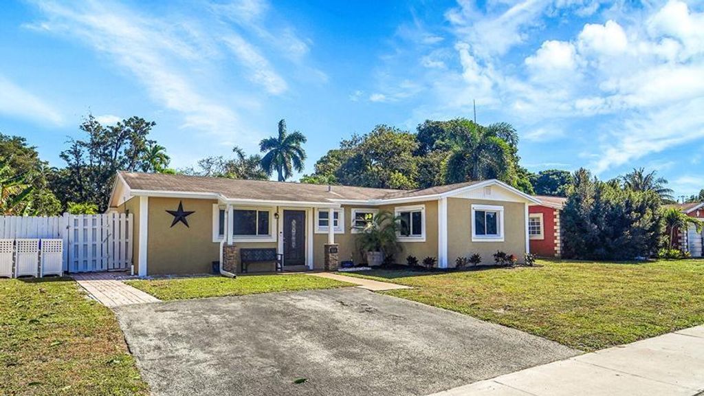 Photo of 514 SW 73rd Avenue, North Lauderdale, FL 33068 (MLS # R11164238)