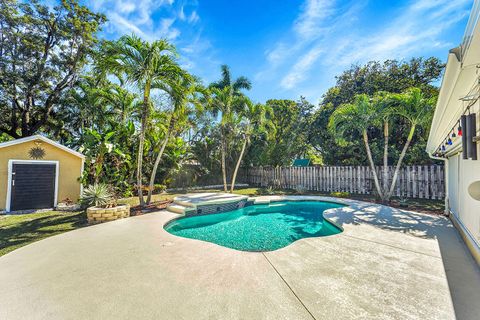514 SW 73rd Avenue North Lauderdale FL 33068