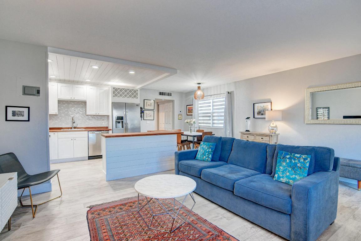 KINGS POINT - Residential