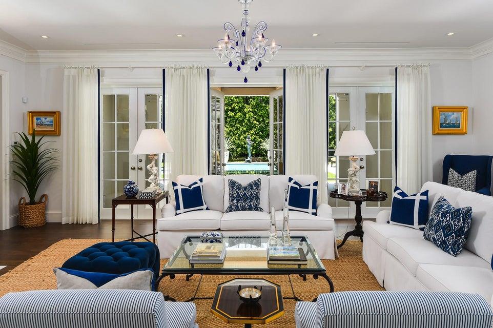 ADAMS CIRCLE - Residential