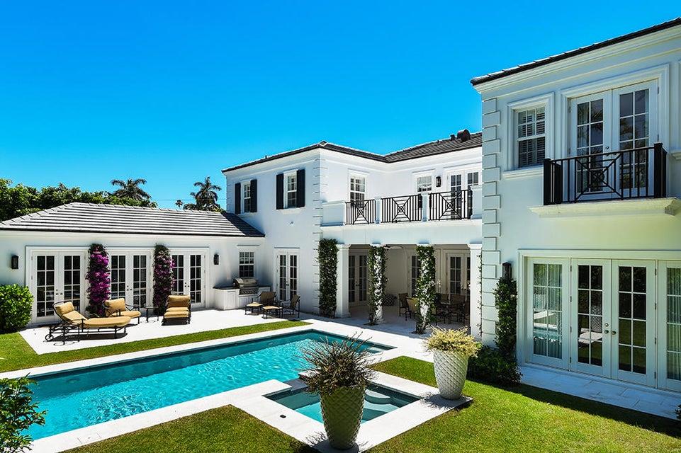 ADAMS CIRCLE - Residential