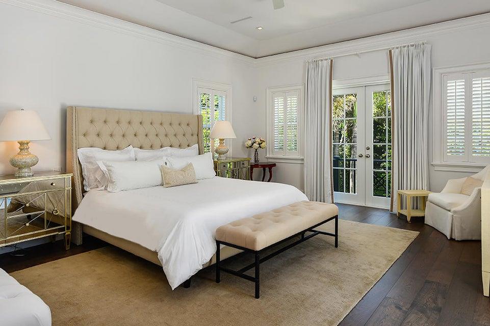 ADAMS CIRCLE - Residential