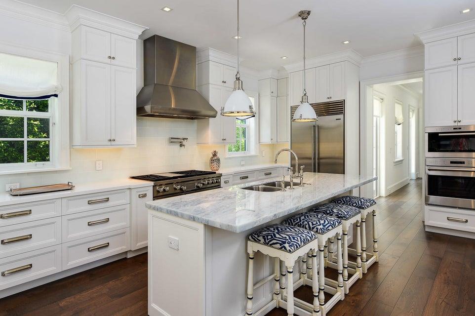 ADAMS CIRCLE - Residential