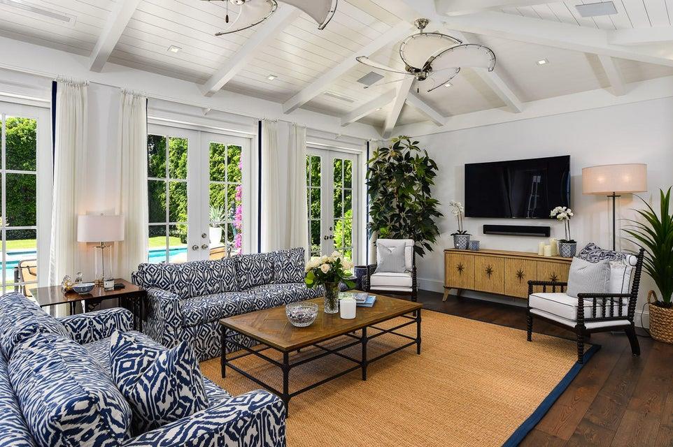 ADAMS CIRCLE - Residential