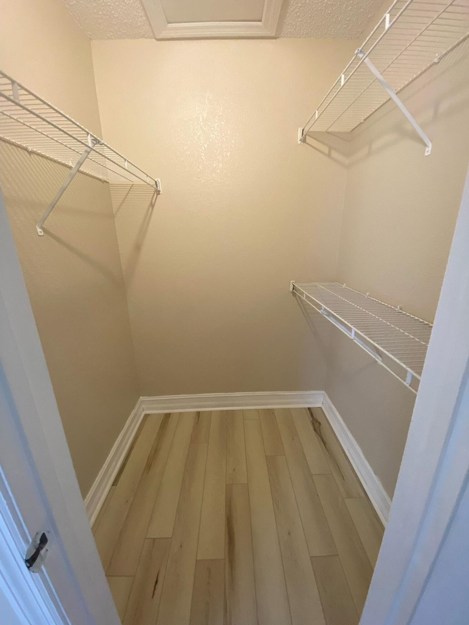 PONTE VERDE AT PALM BEACH LAKES CONDO - Residential Lease