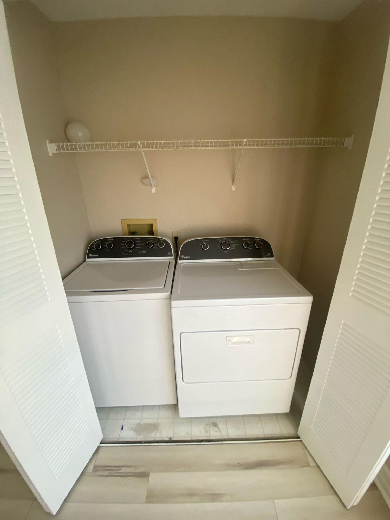 PONTE VERDE AT PALM BEACH LAKES CONDO - Residential Lease