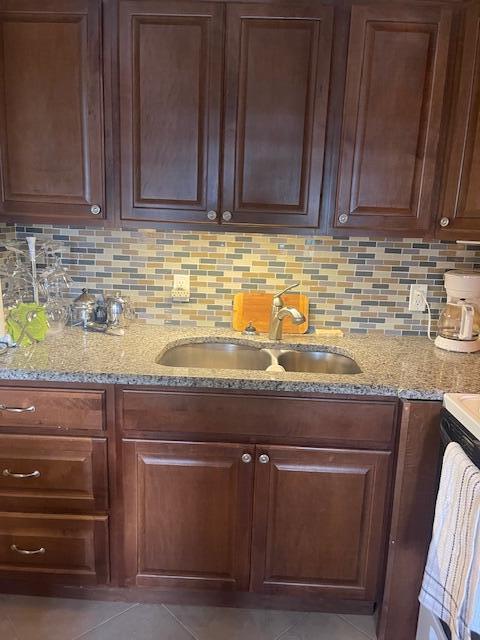 HASTINGS CONDOS - Residential