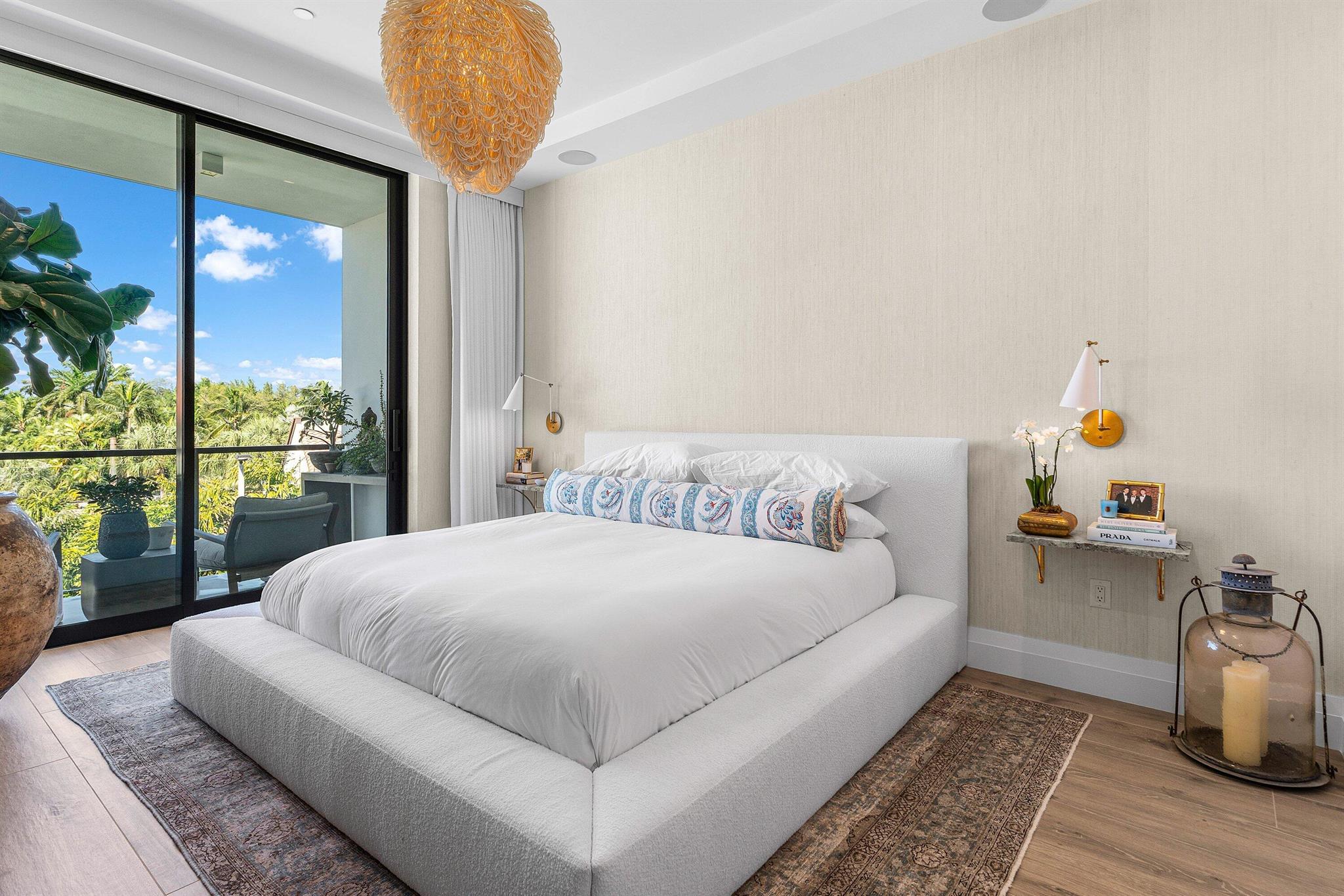 1177 MODERNE CONDO - Residential