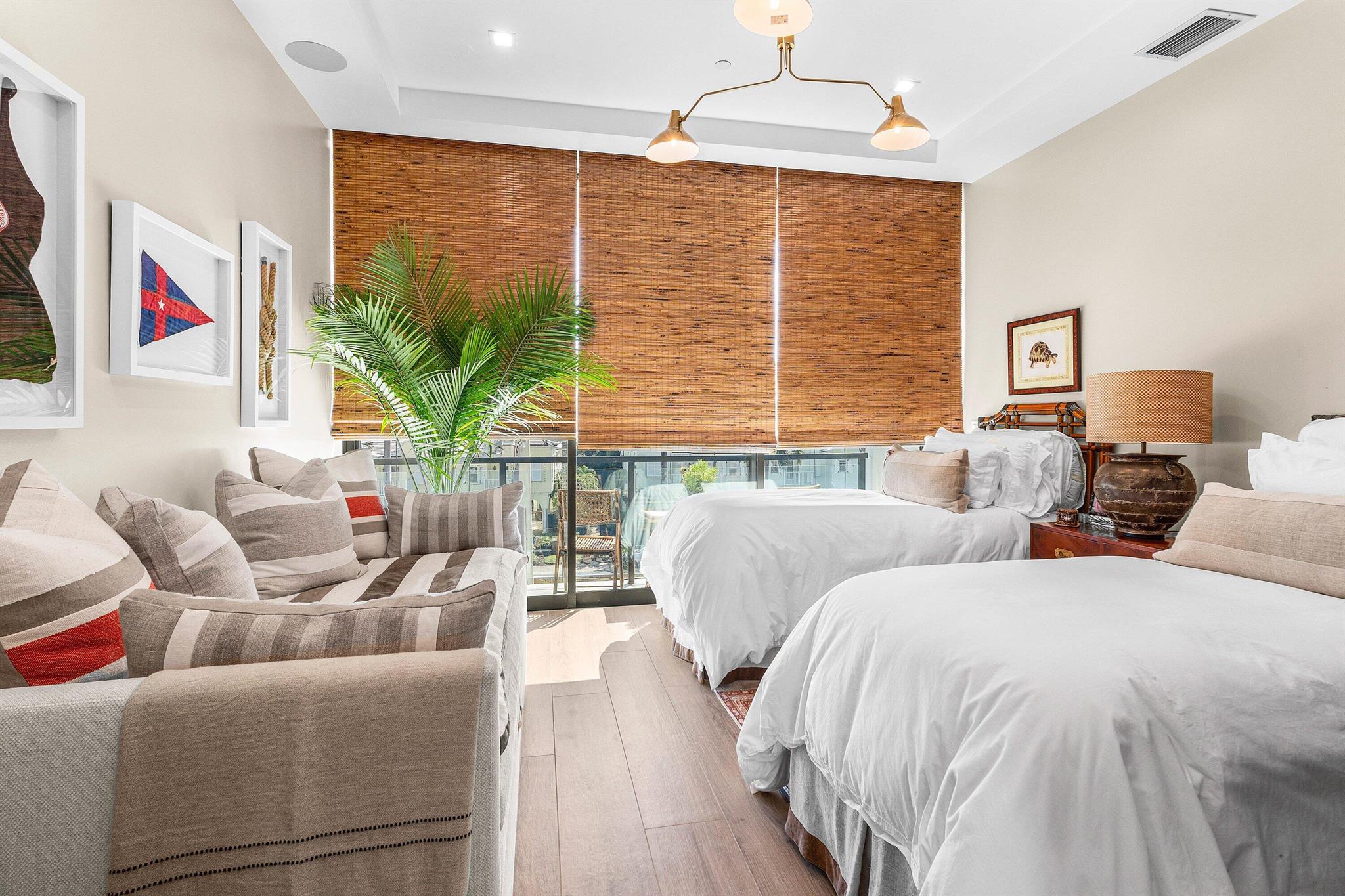 1177 MODERNE CONDO - Residential