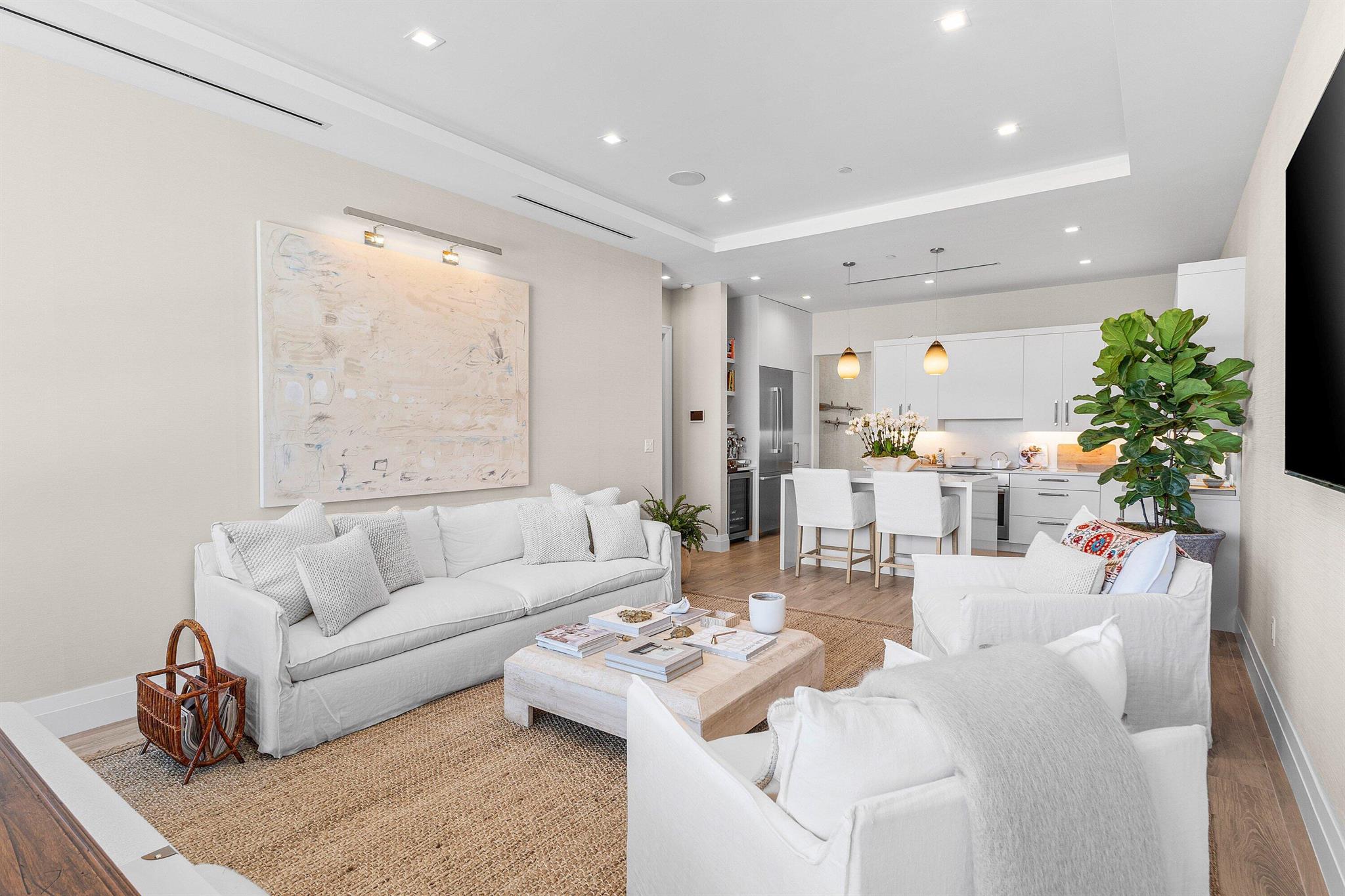 1177 MODERNE CONDO - Residential