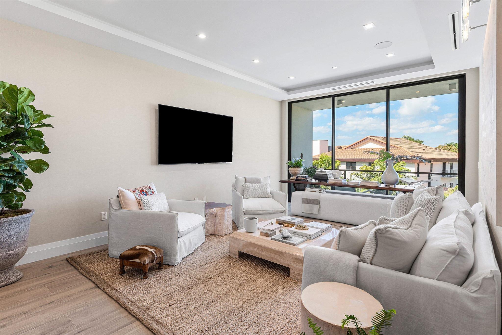 1177 MODERNE CONDO - Residential