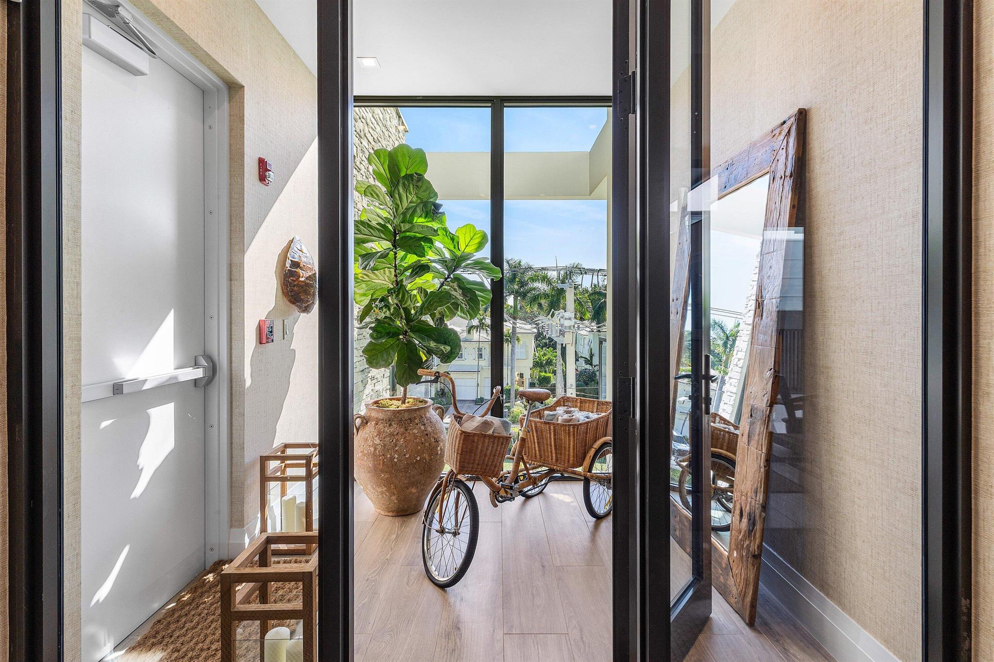 1177 MODERNE CONDO - Residential