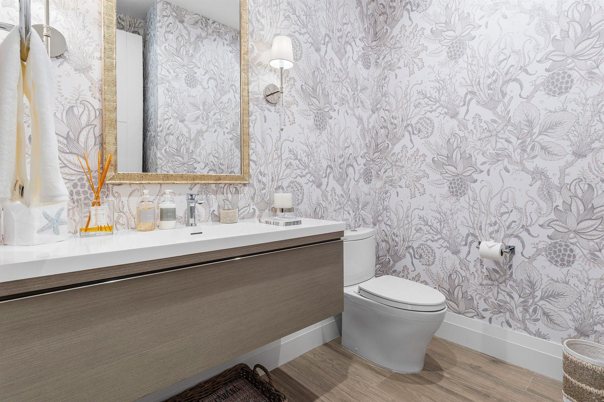 1177 MODERNE CONDO - Residential