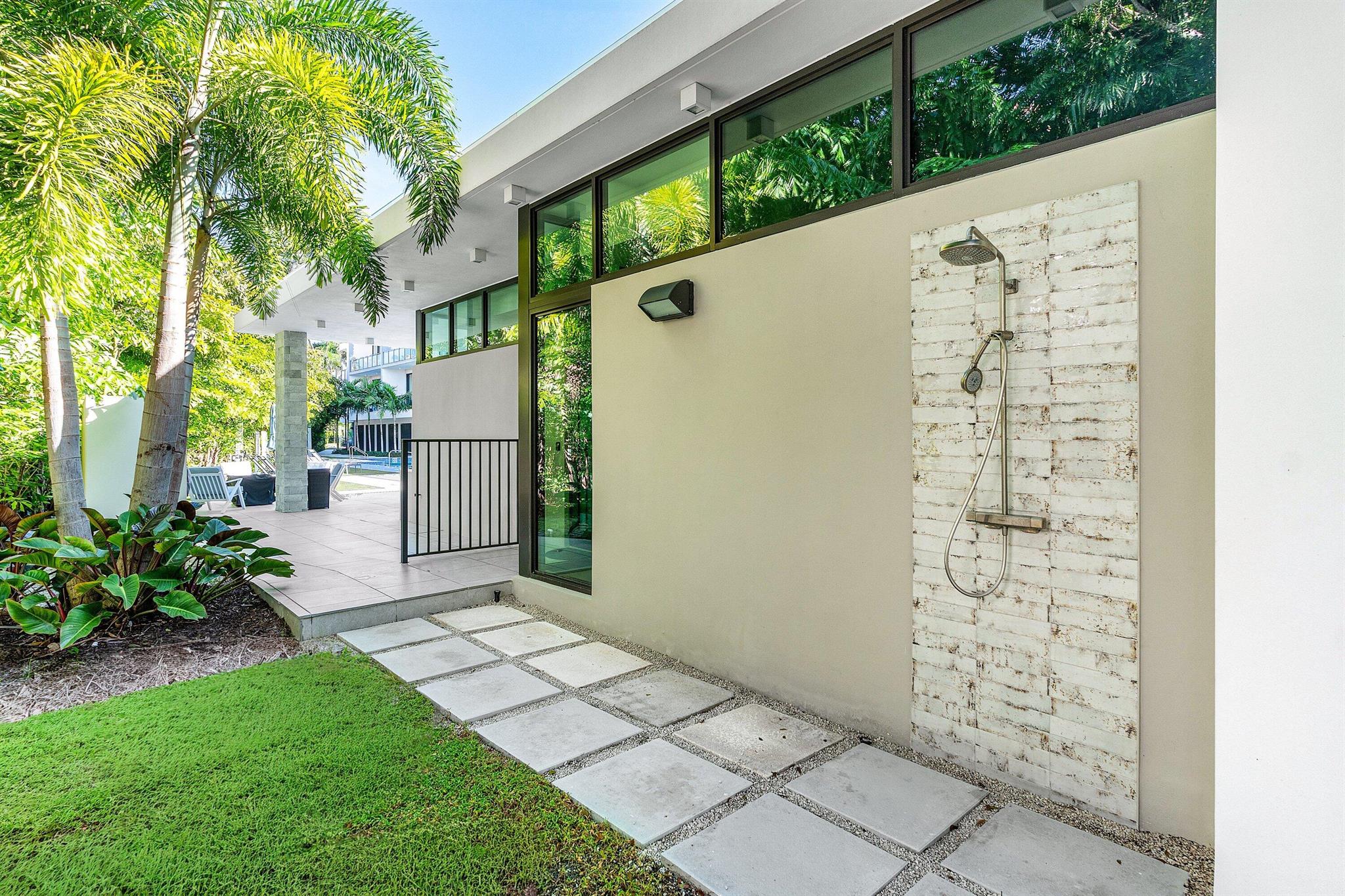 1177 MODERNE CONDO - Residential