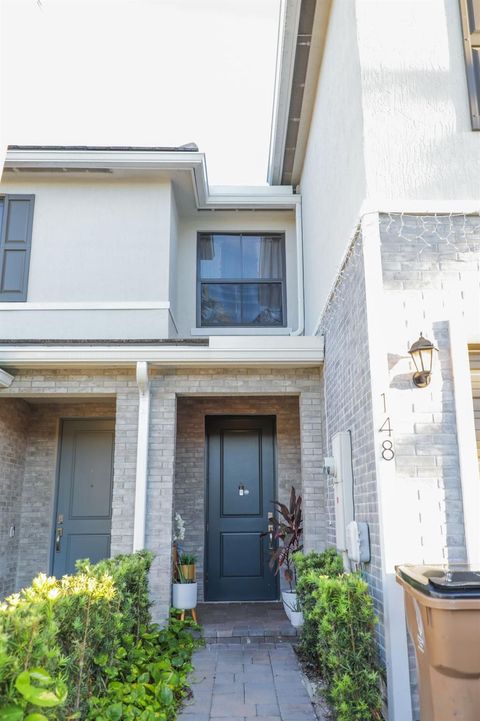 148 SE 5th Court Deerfield Beach FL 33441