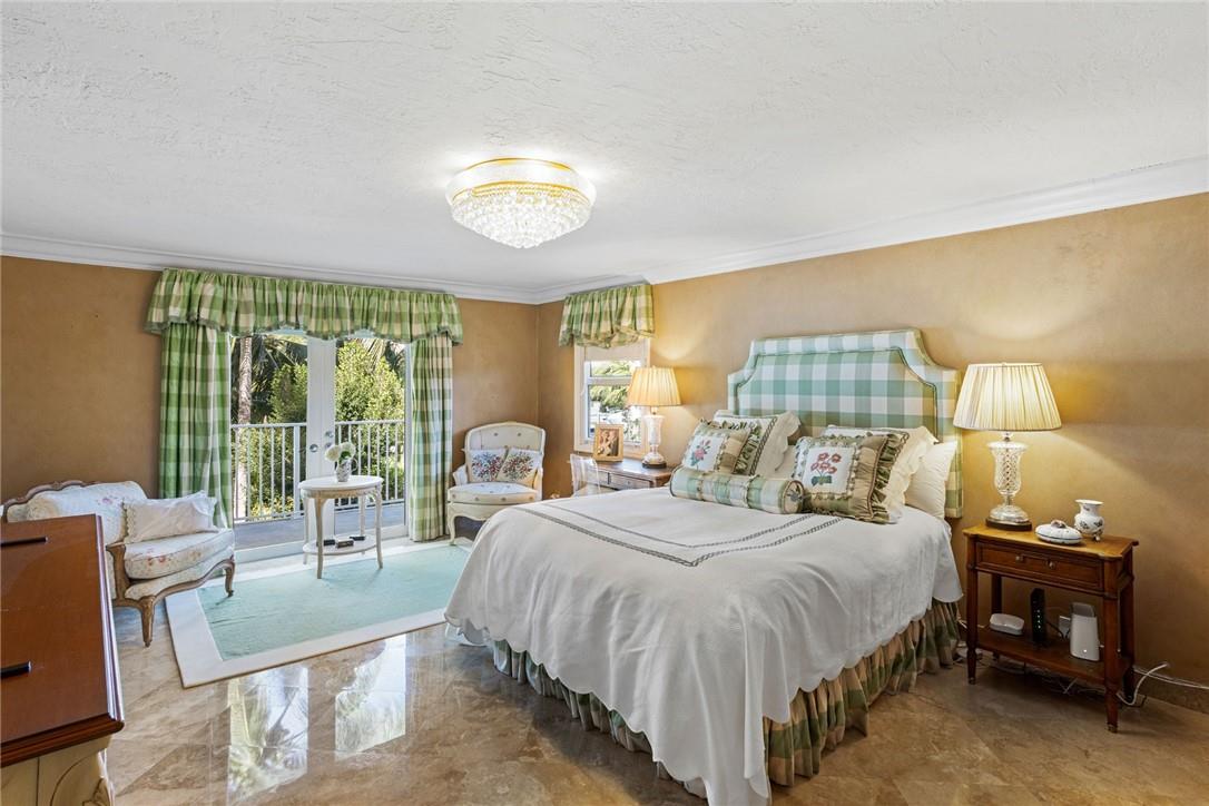 LAUDERDALE SHORES - Residential