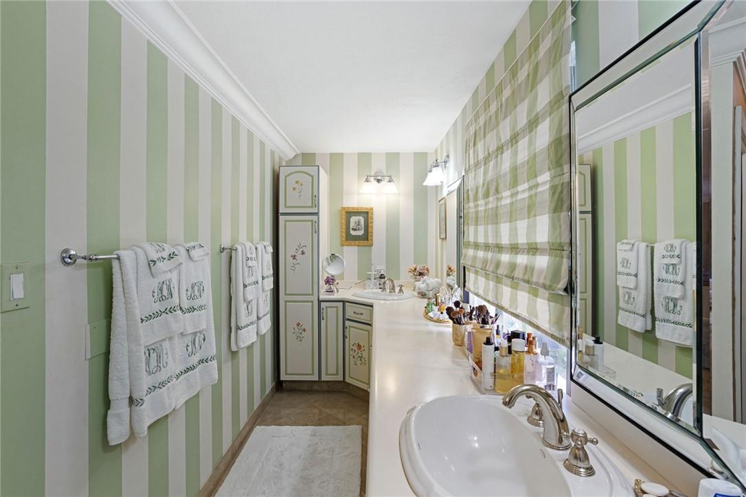 LAUDERDALE SHORES - Residential