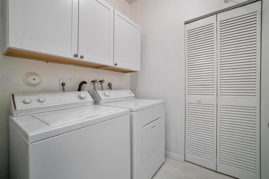 MAYFAIR AT PARKLAND - Residential