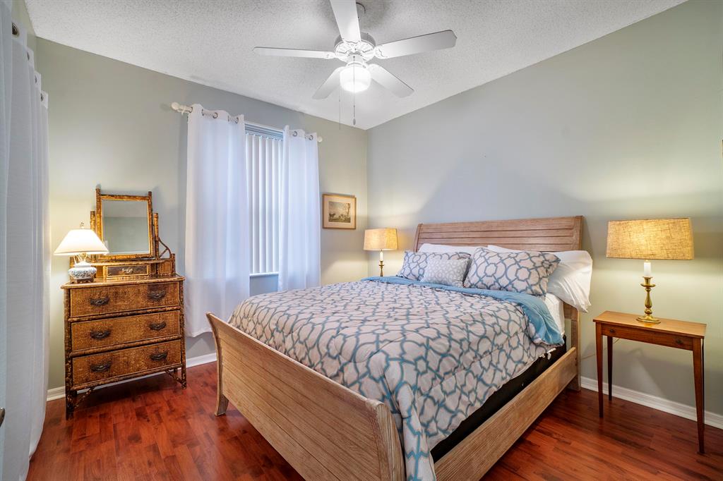 MAYFAIR AT PARKLAND - Residential