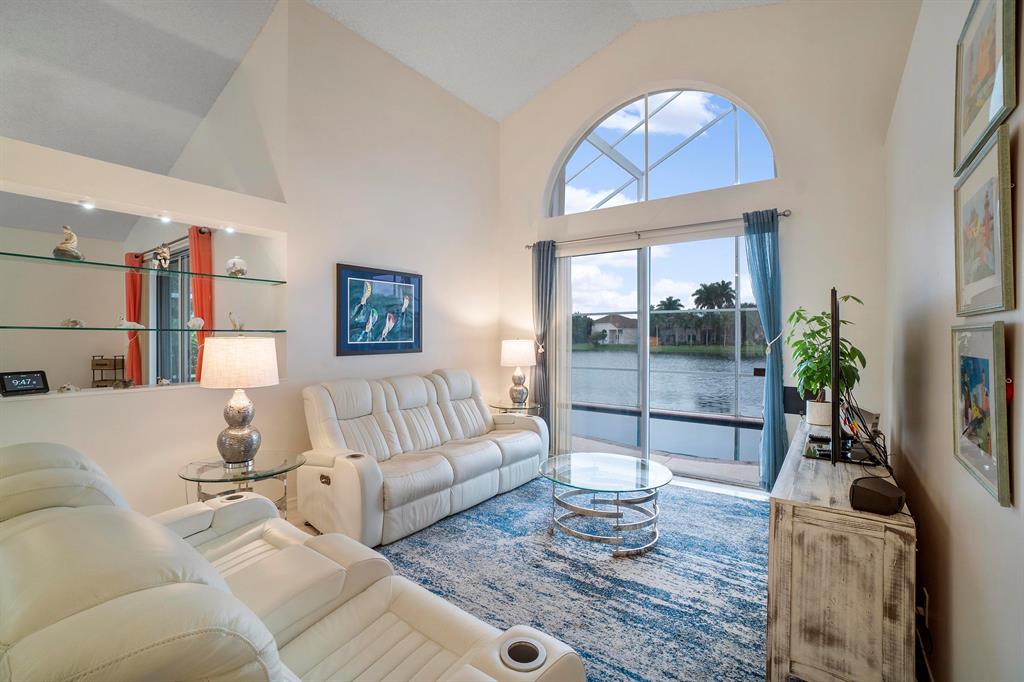 MAYFAIR AT PARKLAND - Residential