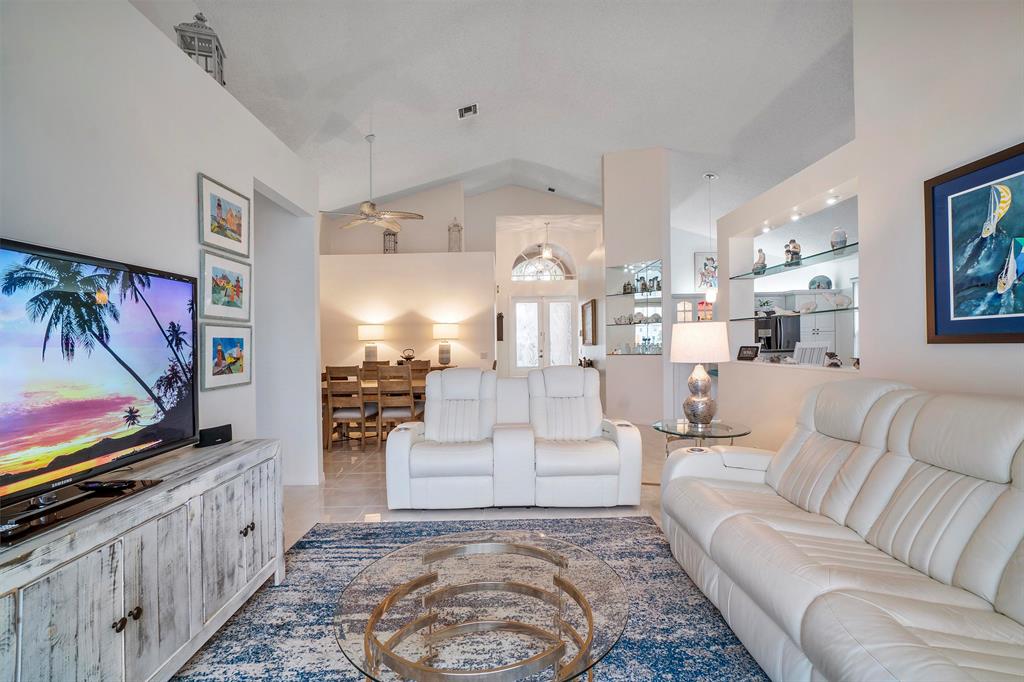 MAYFAIR AT PARKLAND - Residential