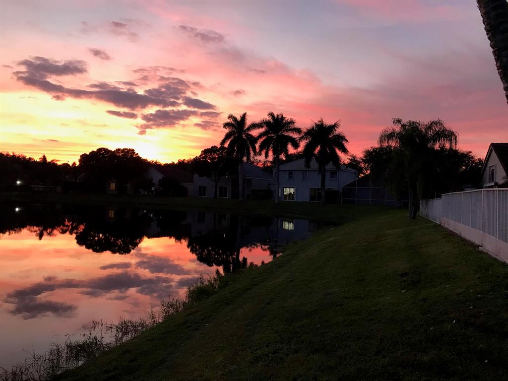 MAYFAIR AT PARKLAND - Residential