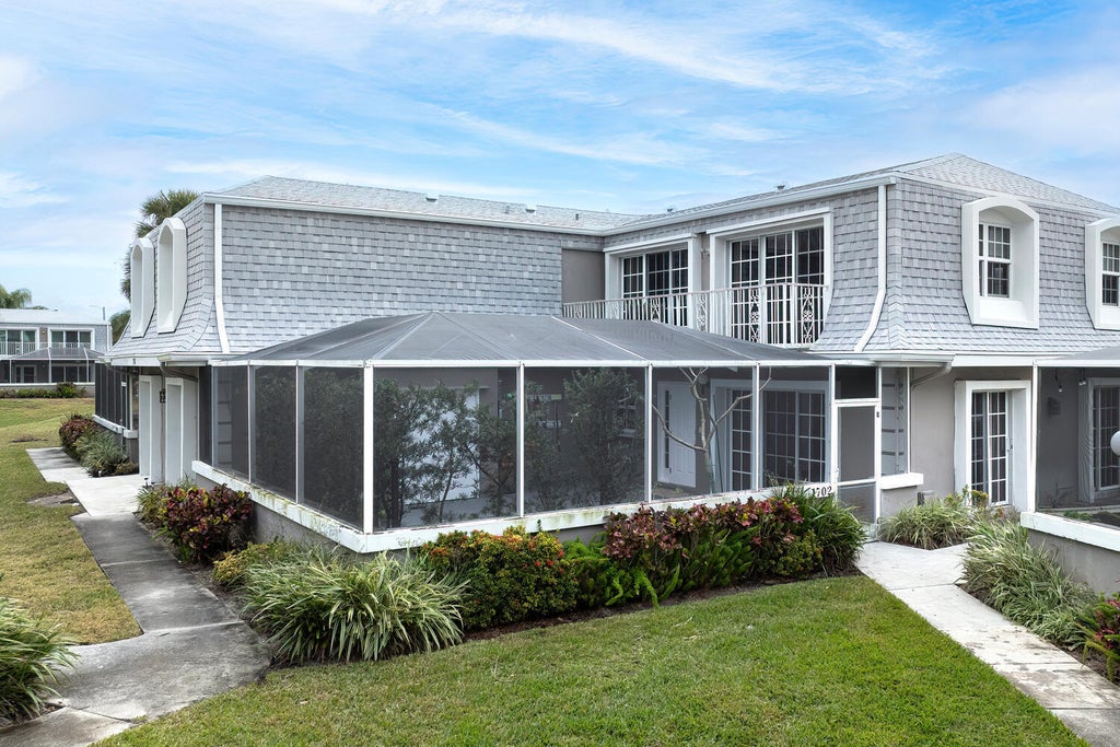 Photo of 1702 Vision Drive, Palm Beach Gardens, FL 33418 (MLS # R10967763)