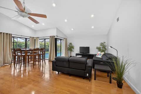 Tiny photo for 1773 WILTSHIRE VILLAGE Drive, Wellington, FL 33414 (MLS # B26053429)