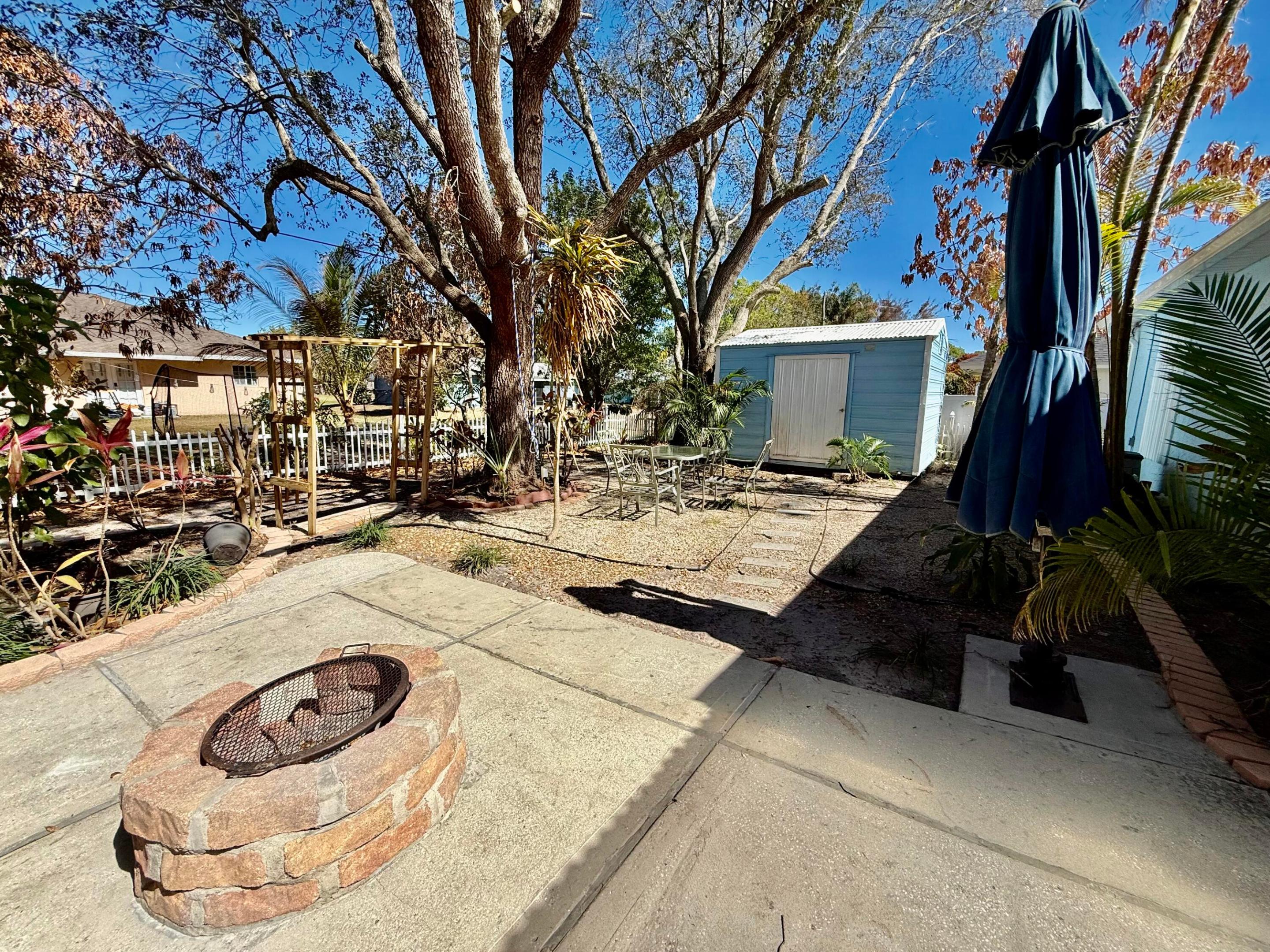 PORT ST LUCIE-SECTION 13 - Residential Lease