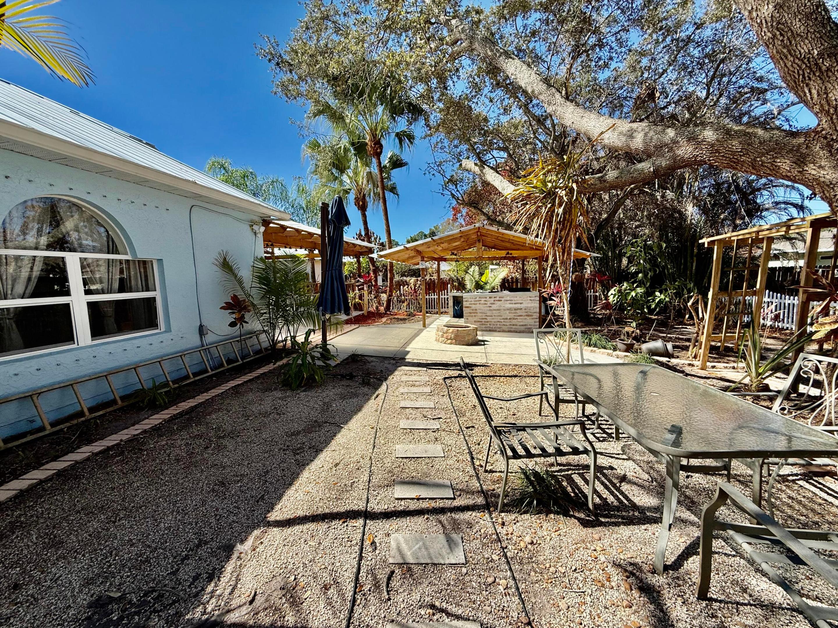 PORT ST LUCIE-SECTION 13 - Residential Lease