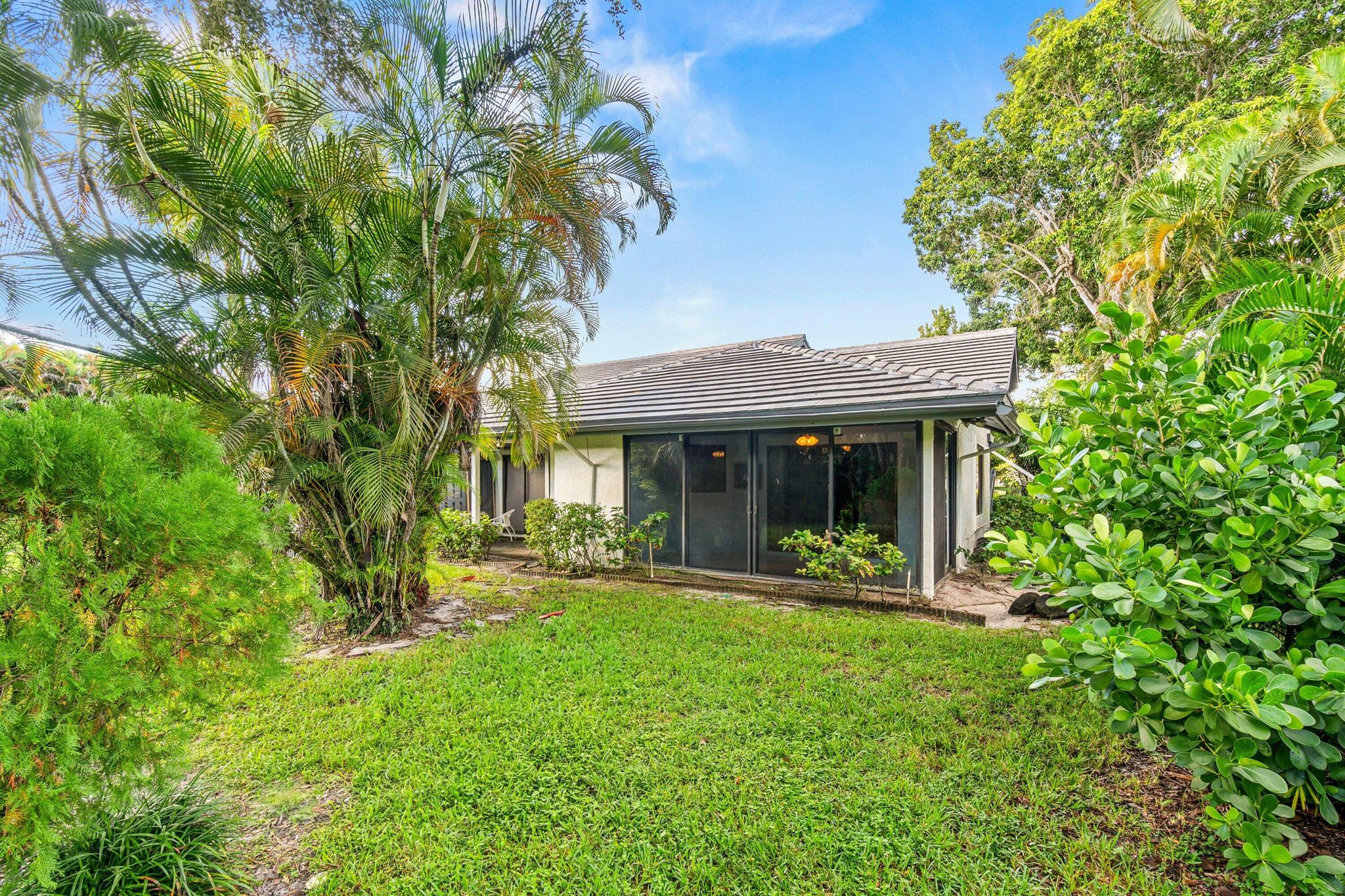 CEDAR POINT 5 - Residential