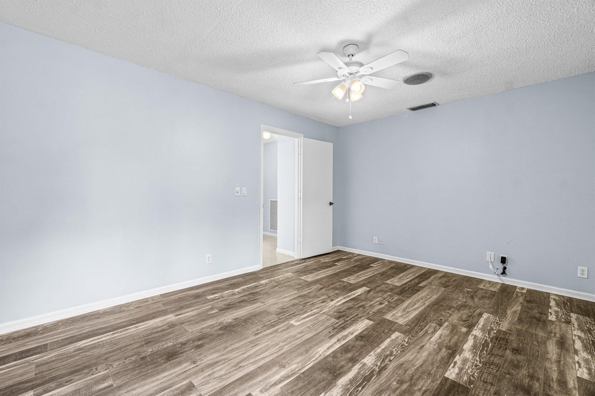 CEDAR POINT 5 - Residential