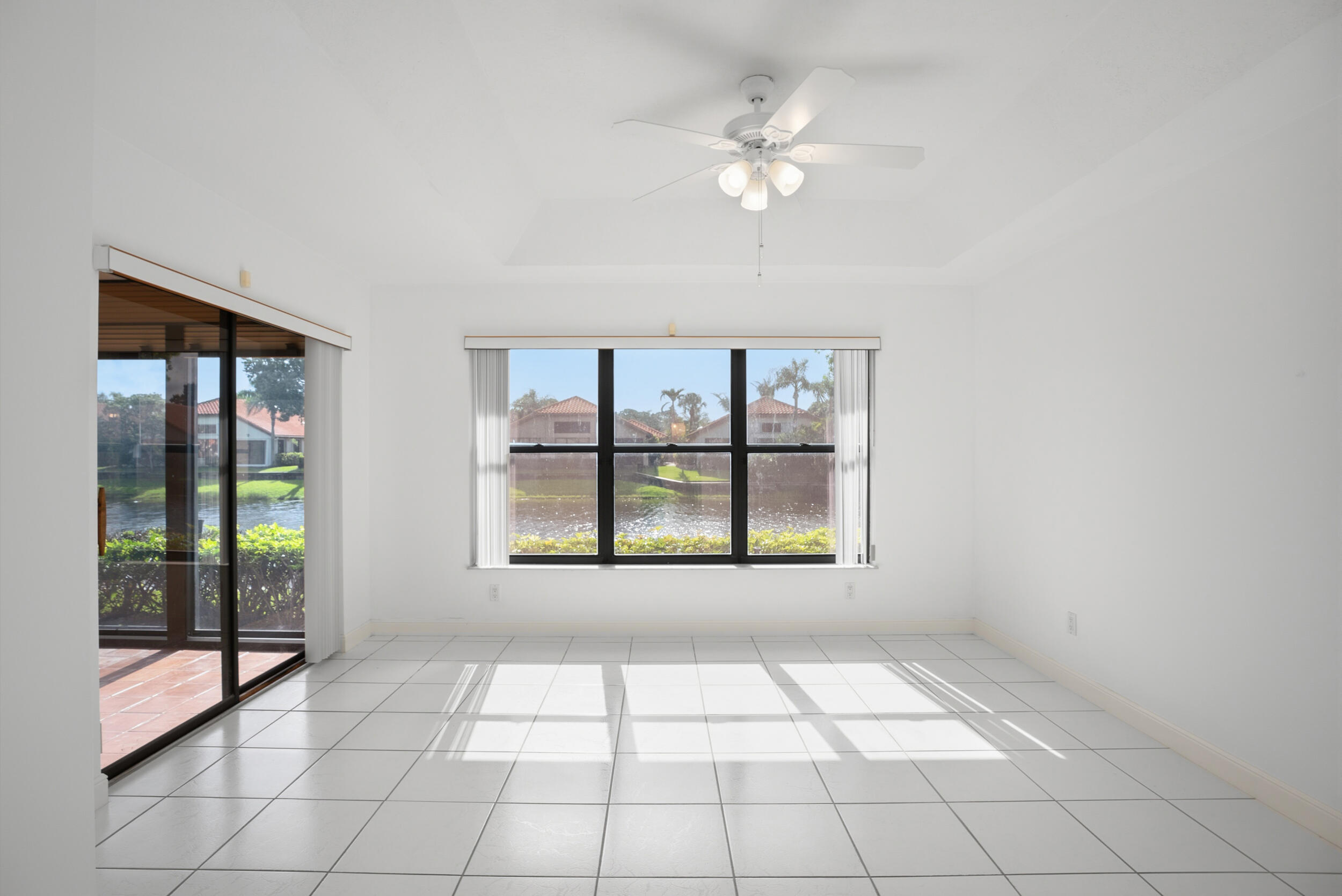 LA MARIPOSA - Residential