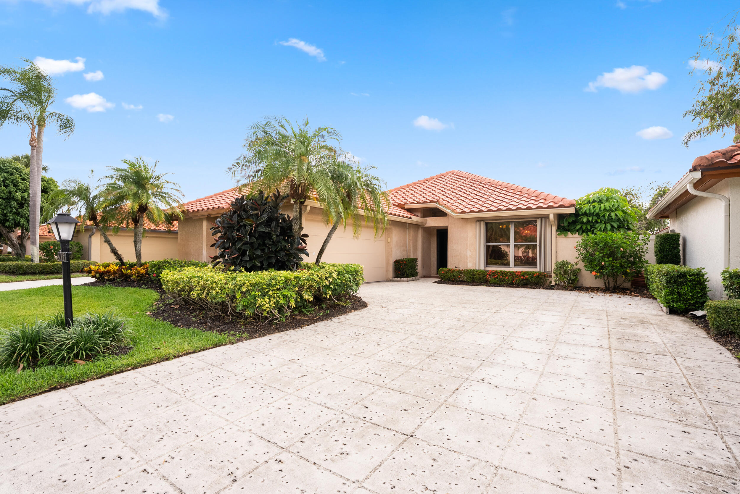 LA MARIPOSA - Residential