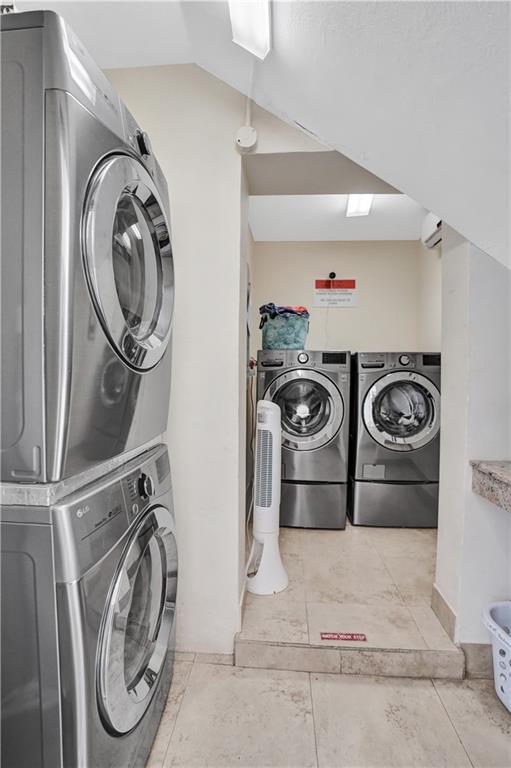 Lauderdale By The Sea 6-2 - Land