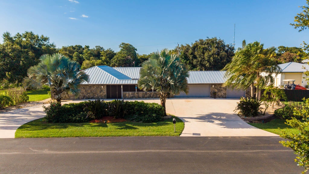 Photo of 3504 FONTANEDA Avenue, Fort Pierce, FL 34947 (MLS # B26056699)