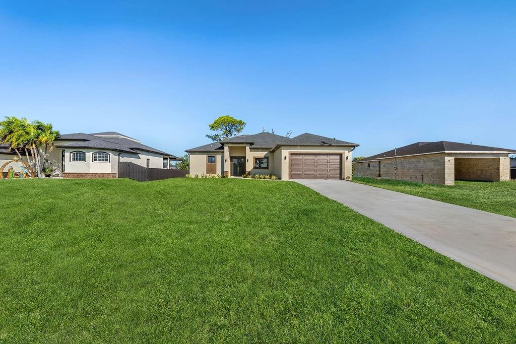 CAPE CORAL - Residential