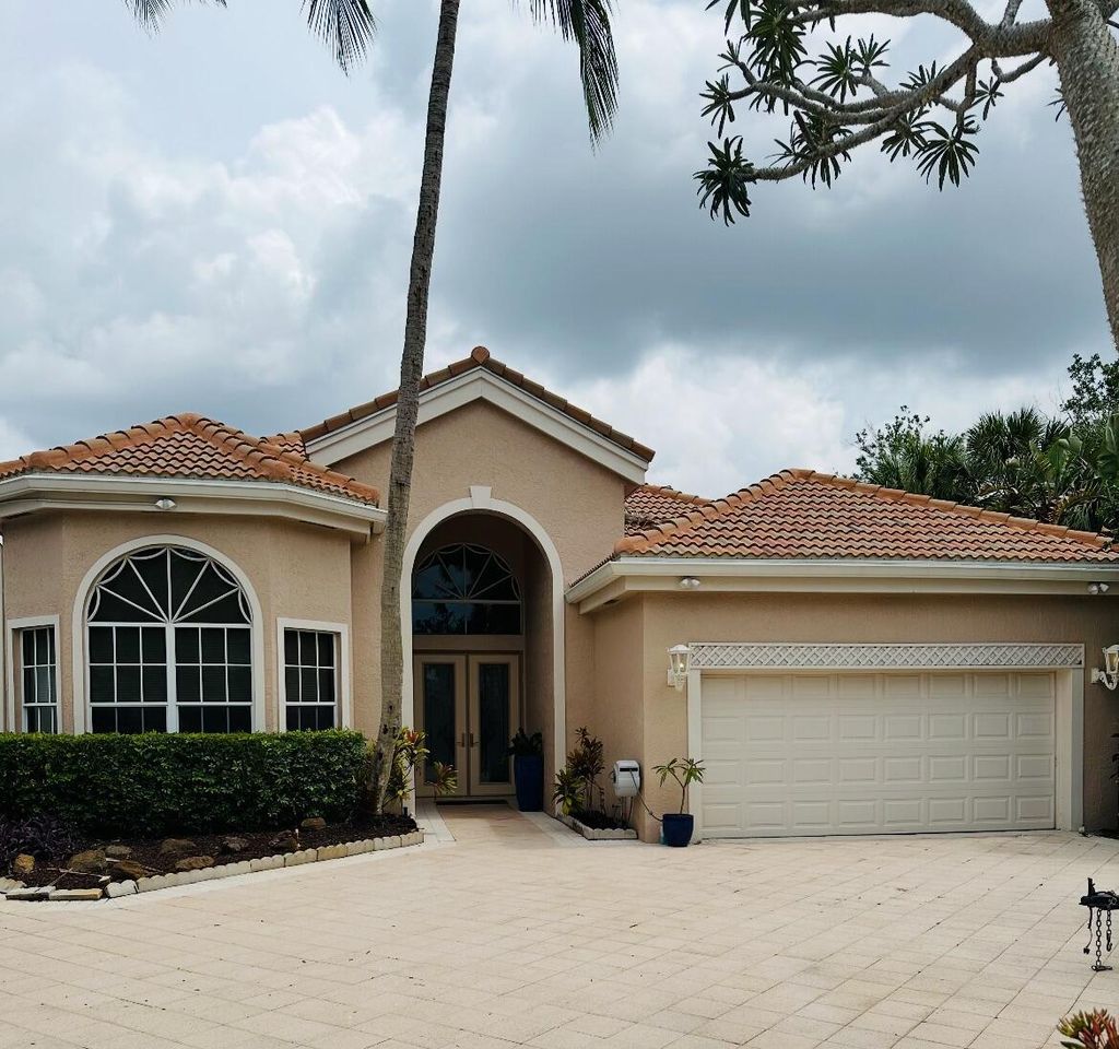 Photo of 102 Windward Drive, Palm Beach Gardens, FL 33418 (MLS # R11096248)