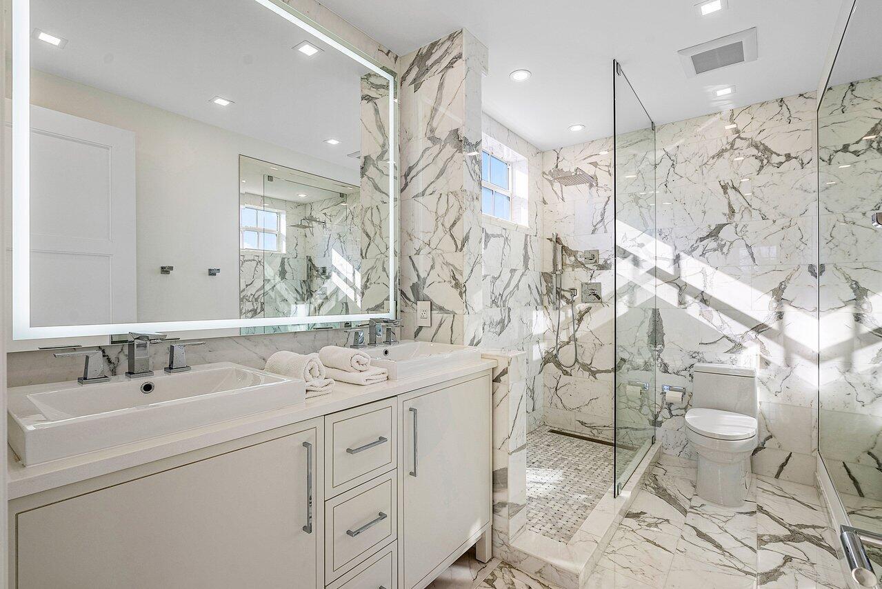 CHALET BY THE OCEAN CONDO - Residential