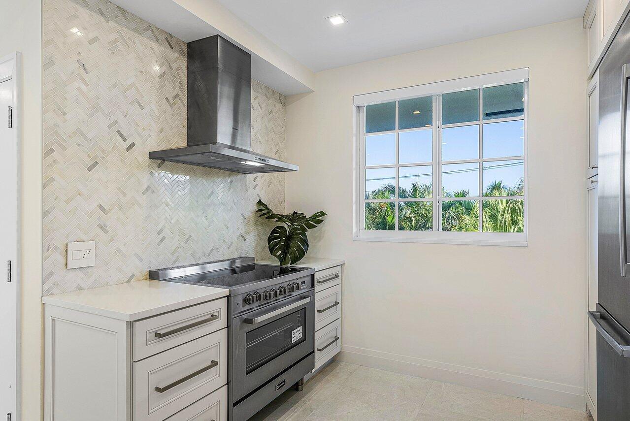 CHALET BY THE OCEAN CONDO - Residential