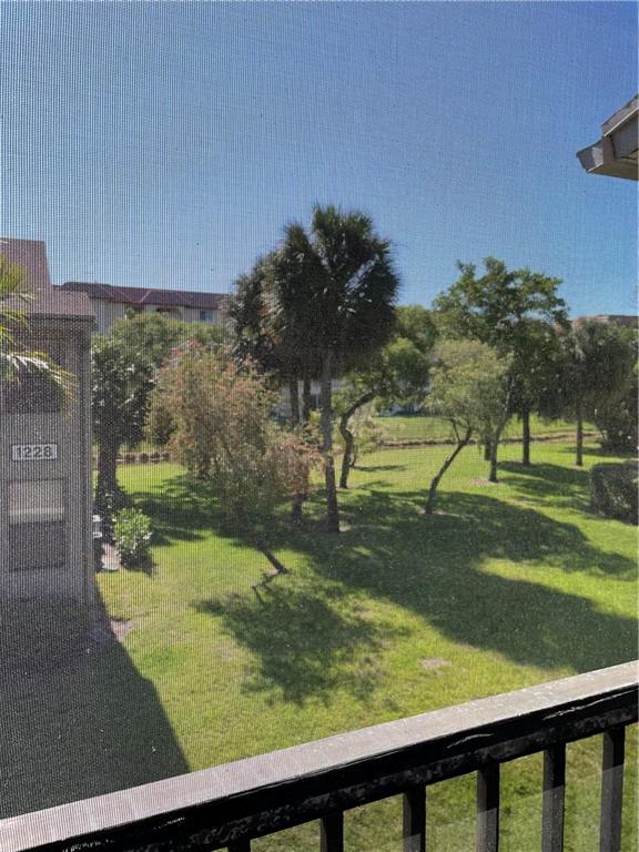 VILLAS AT MEADOW LAKES - Residential