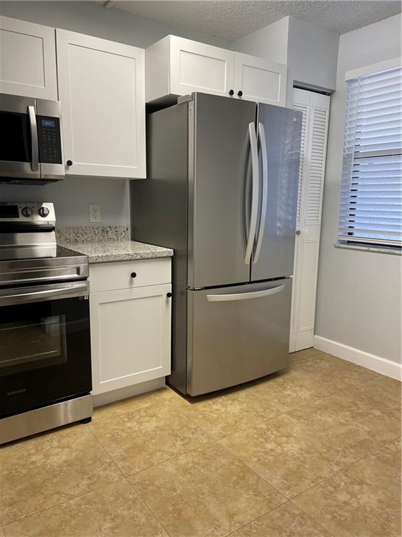 VILLAS AT MEADOW LAKES - Residential