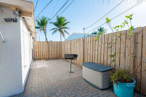 Tiny photo for 3110 Scanlan Avenue, Lake Worth, FL 33461 (MLS # B26010230)