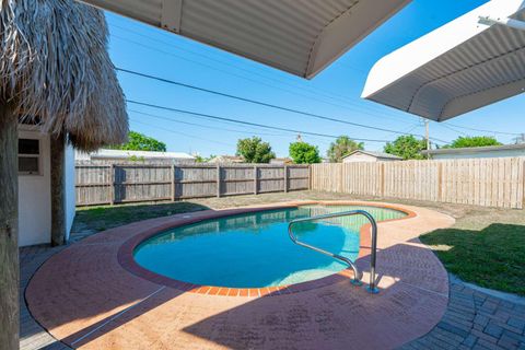 Tiny photo for 3110 Scanlan Avenue, Lake Worth, FL 33461 (MLS # B26010230)