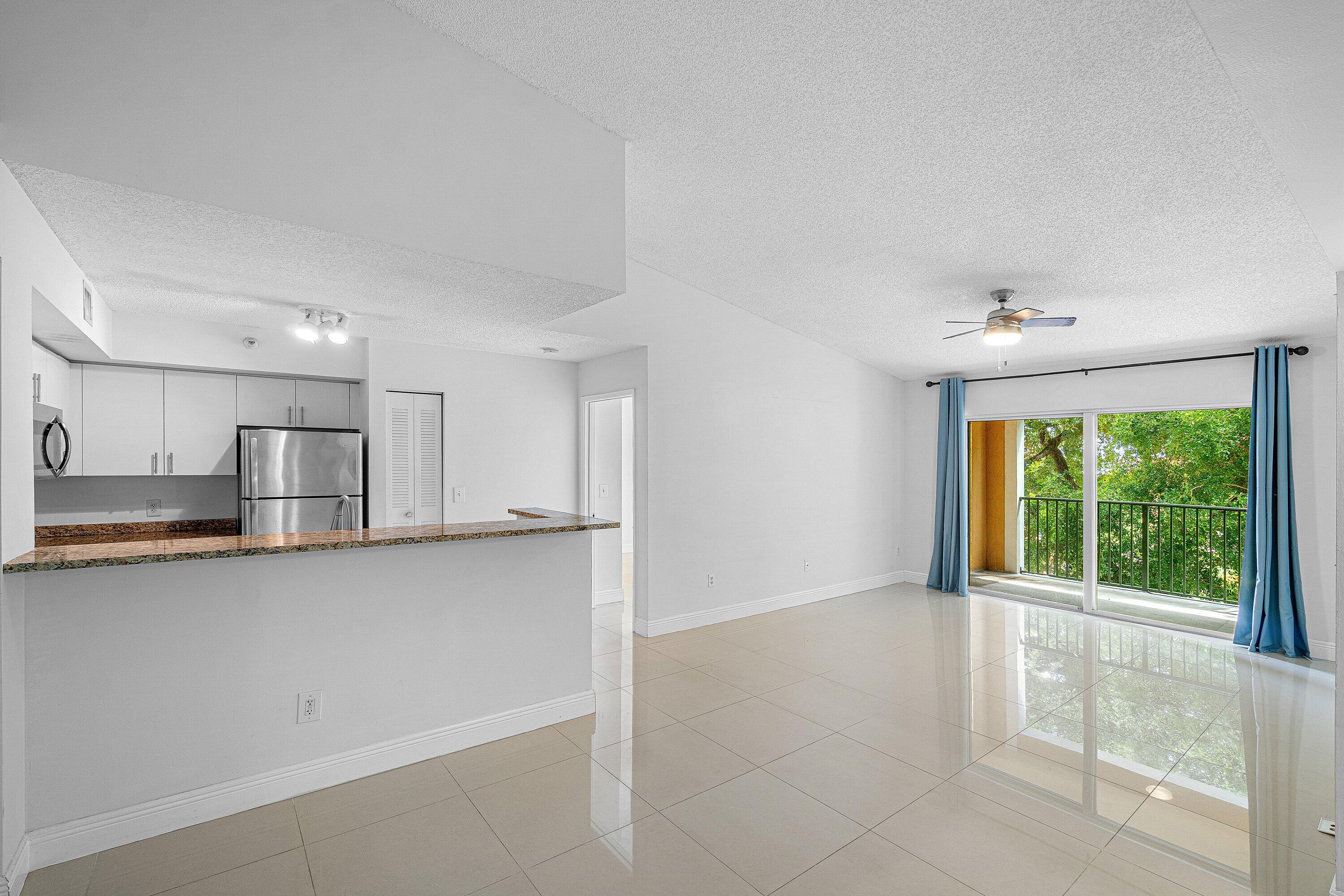 131 YACHT CLUB Way 307